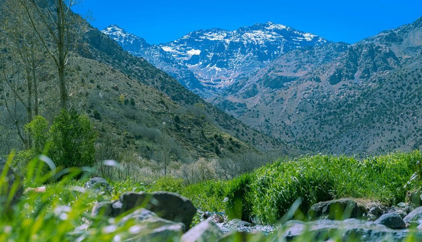 imlil-atlas-mountains-trekking-village-valley